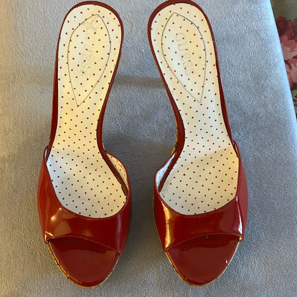 Vintage Guess Red Patent Mules Sz. 9M EUC